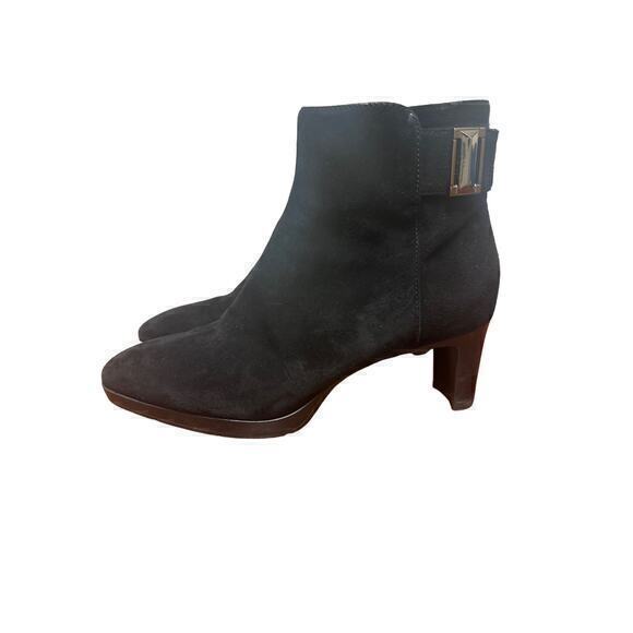 Aquatalia Women's Daniella Weatherproof Suede Booties in Black Size 5.5 - Picture 3 of 6